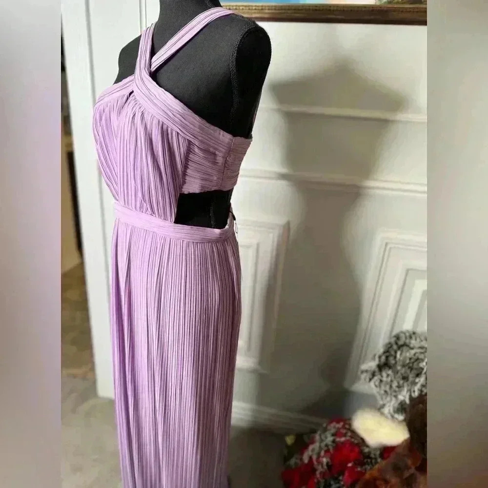 BNWT Crisscross Cut-Out pleated and lined long Gown - Picture 13 of 17